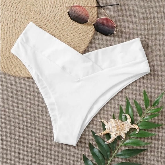 SHEIN Other - Bikini Bottom ☀️